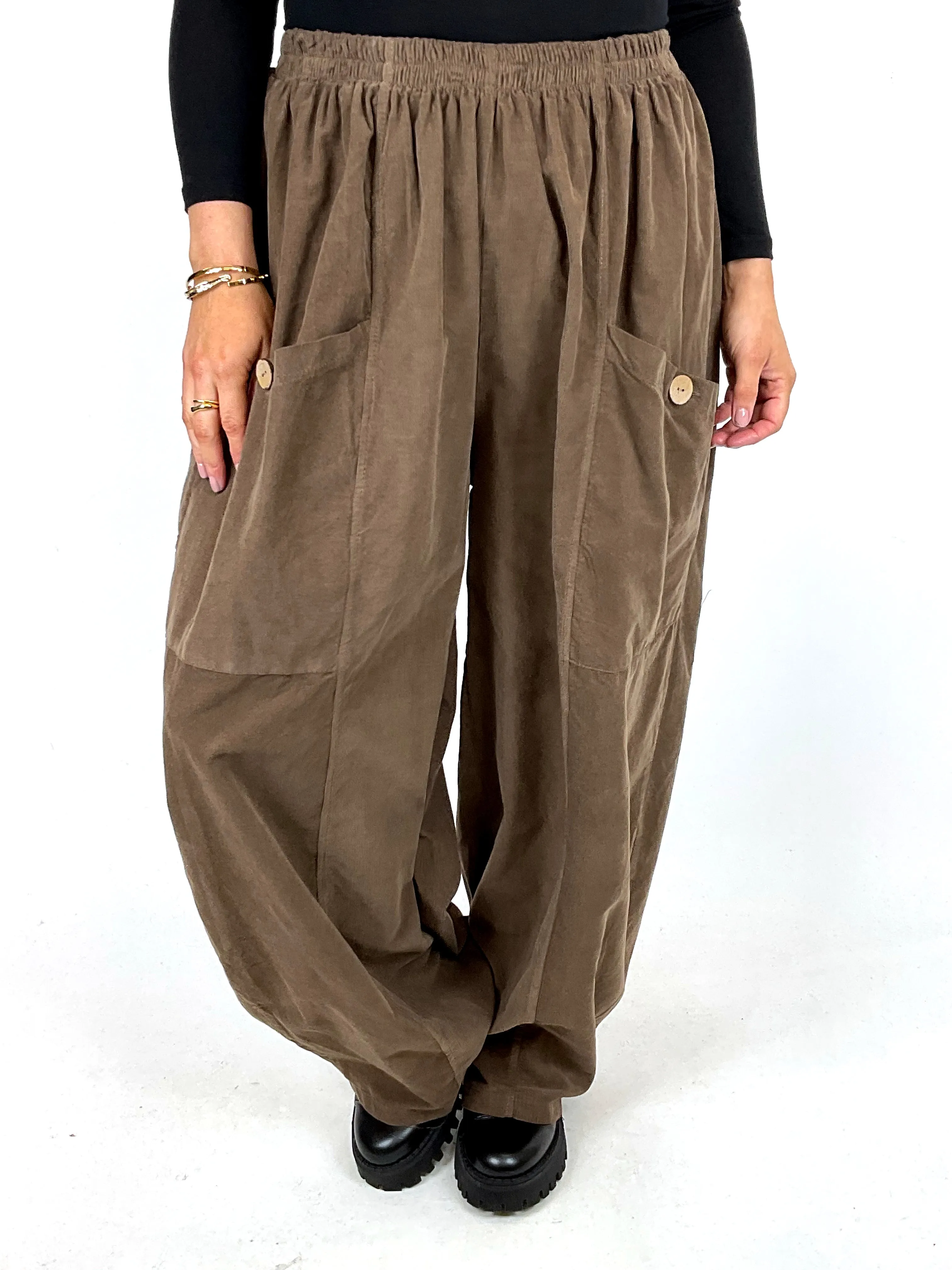 Made in Italy Lagenlook Dina Wide leg Corduroy Trousers in Chocolate. code 6501