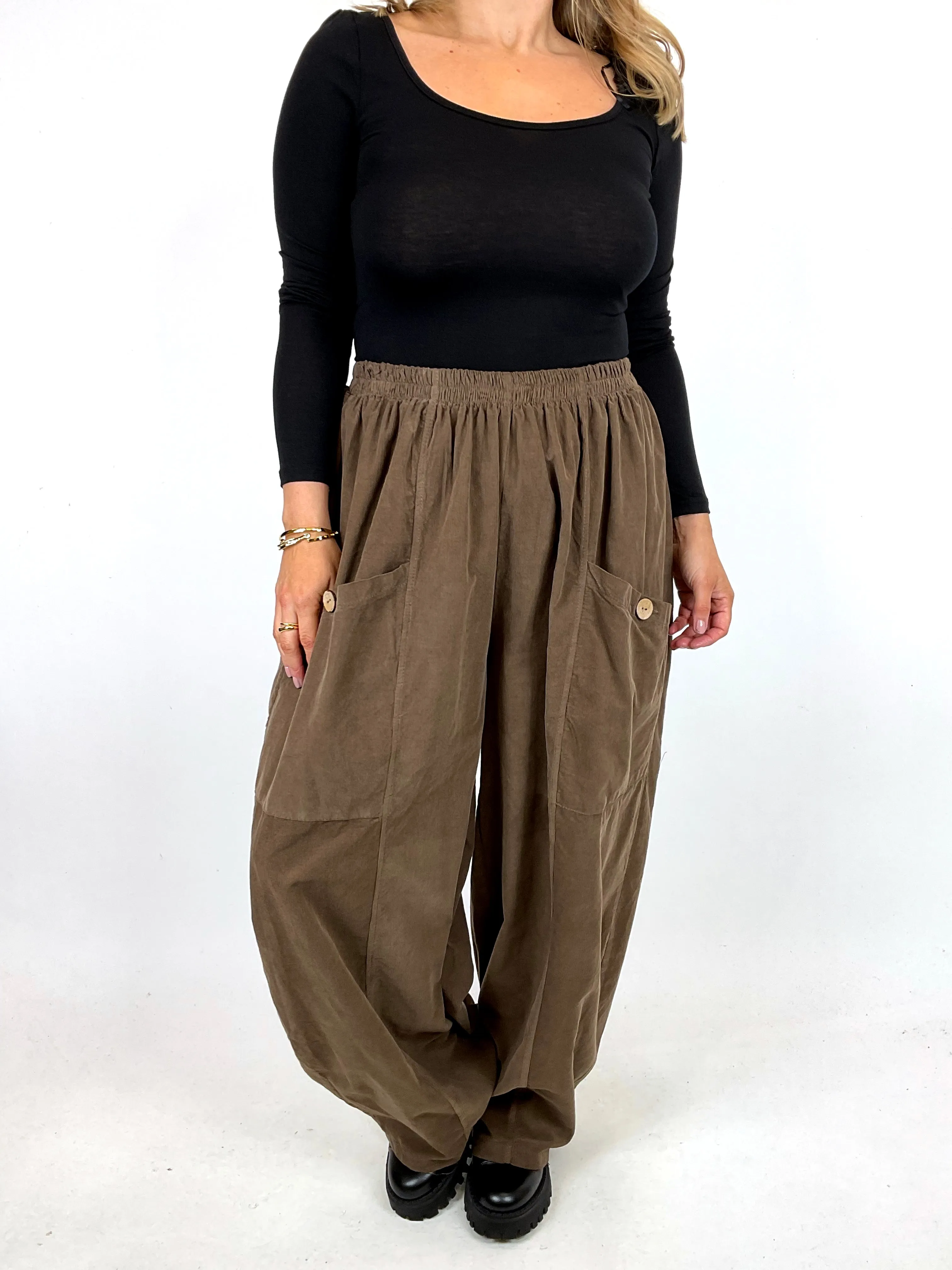 Made in Italy Lagenlook Dina Wide leg Corduroy Trousers in Chocolate. code 6501