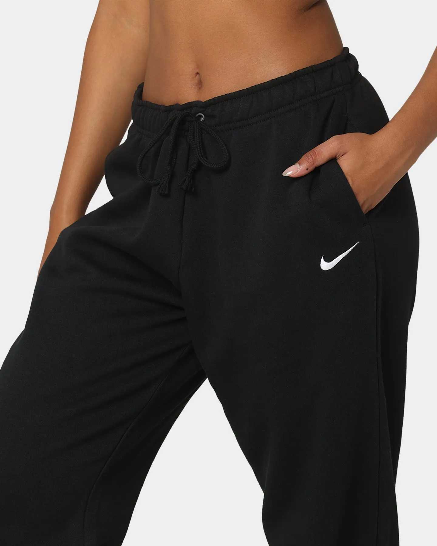 Nike Women's Nike Sportswear Essential Mid-Rise Fleece Pants Black/White