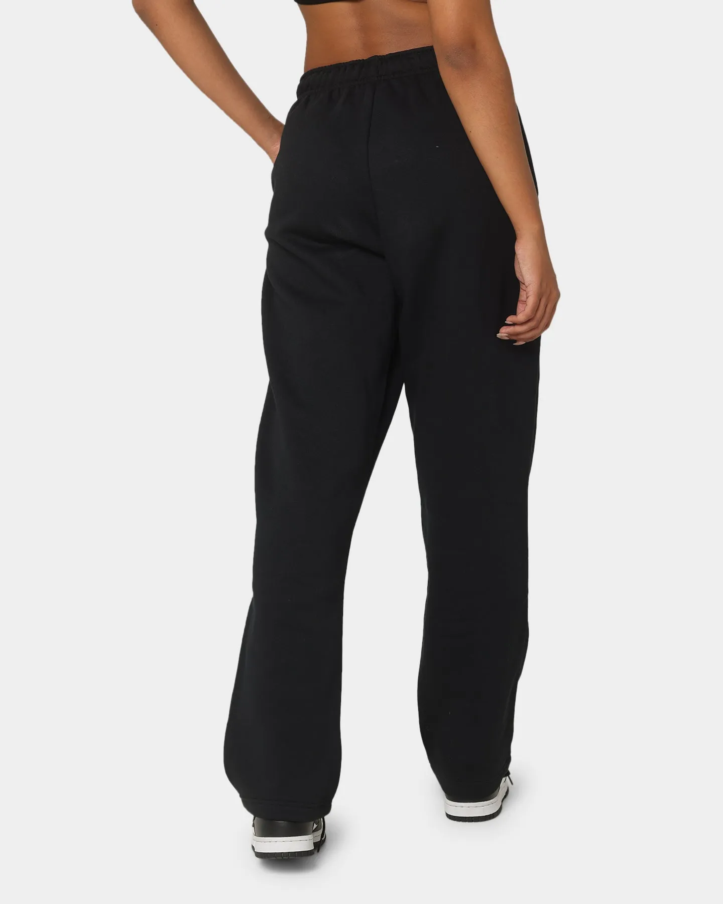 Nike Women's Nike Sportswear Essential Mid-Rise Fleece Pants Black/White