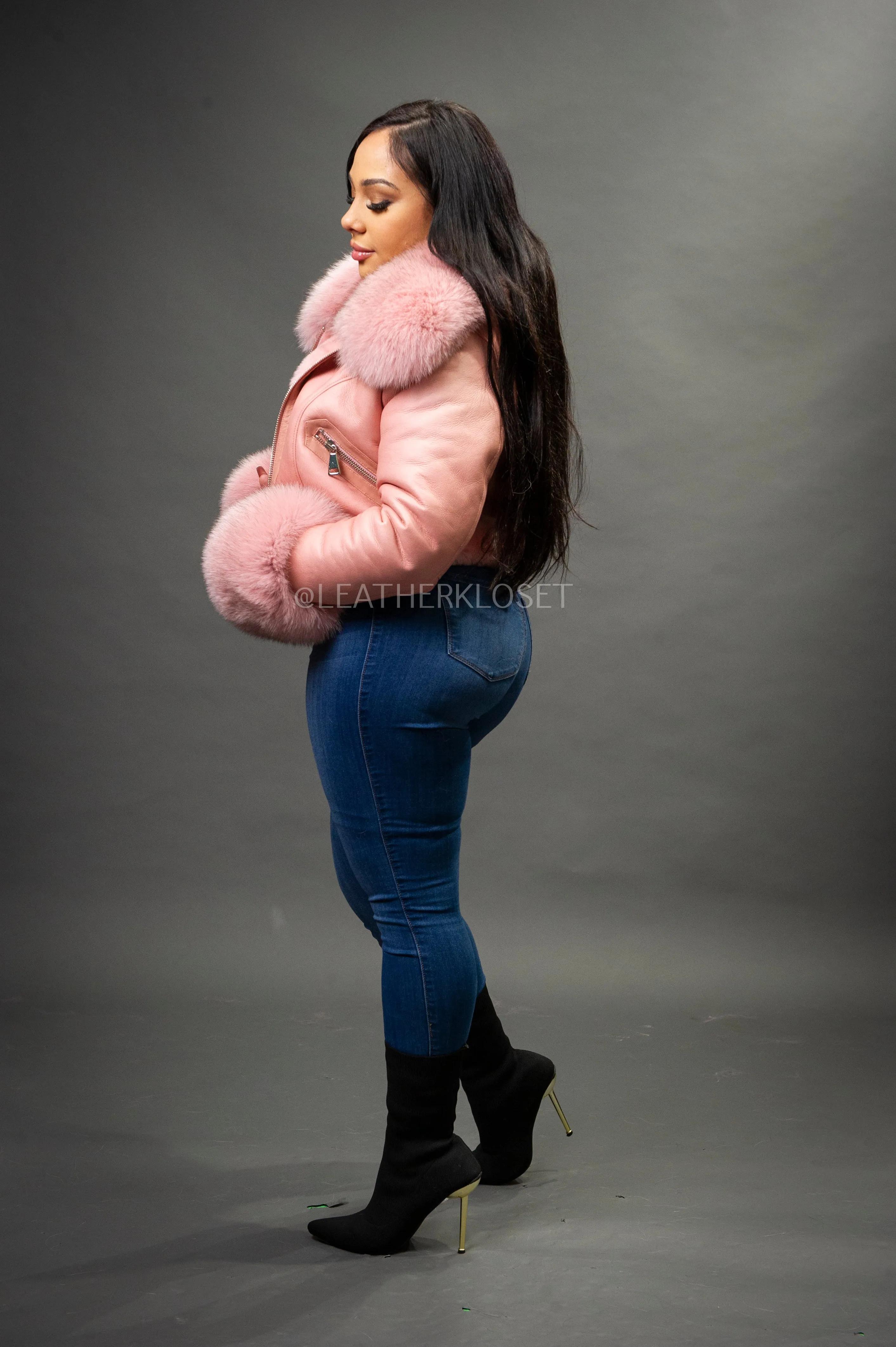 Women's Aurora Crop Sheepskin Jacket With Fox [Pink]