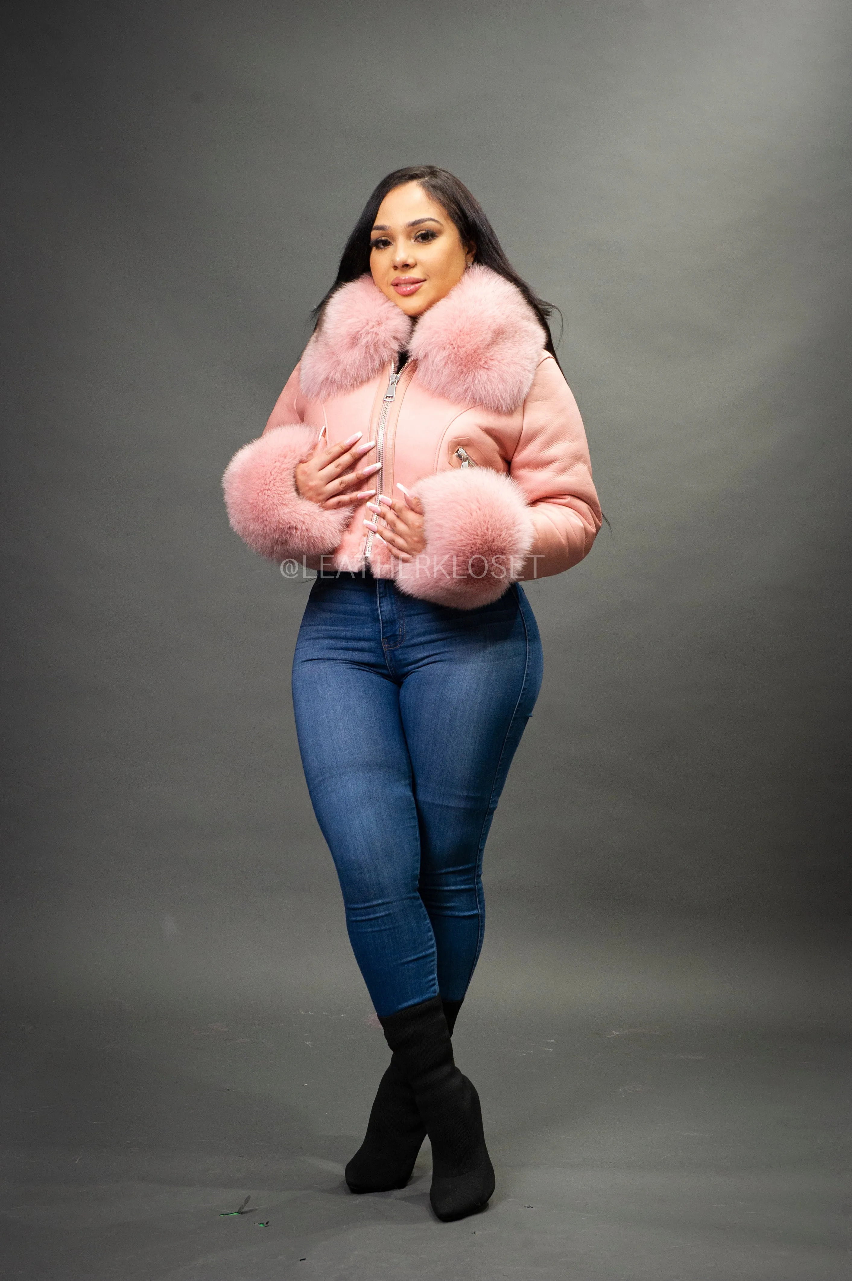 Women's Aurora Crop Sheepskin Jacket With Fox [Pink]