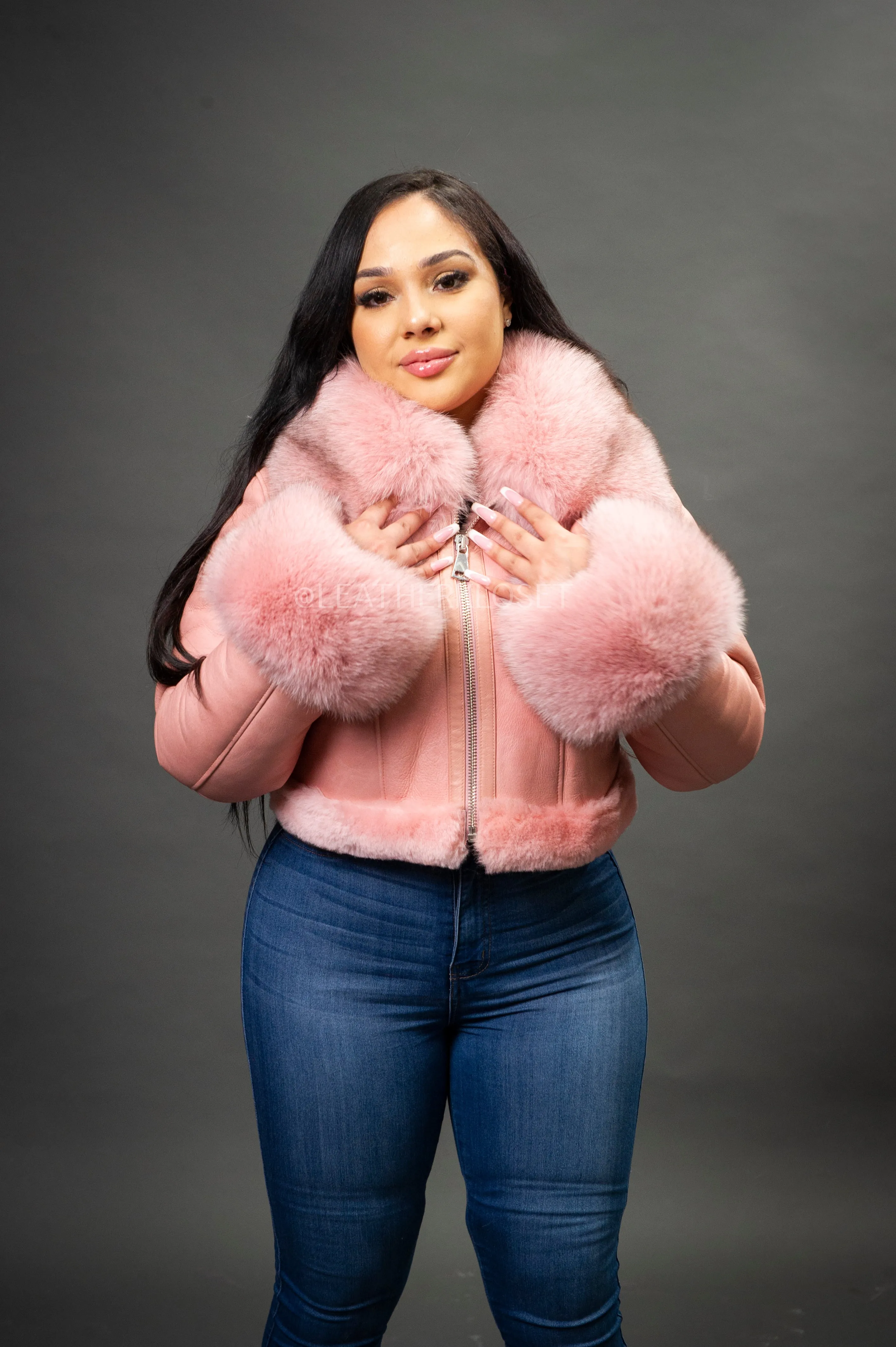 Women's Aurora Crop Sheepskin Jacket With Fox [Pink]